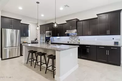 10176 W El Cortez Place, Peoria, AZ 85383 - Photo 11