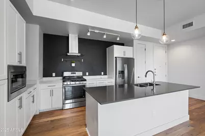 3131 N Central Avenue #6002, Phoenix, AZ 85012 - Photo 7