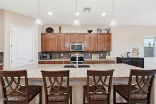 9364 W Cashman Dr, Peoria, AZ 85383 - Photo 3