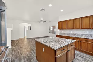 266 W Seven Seas Dr, Casa Grande, AZ 85122 - Photo 17