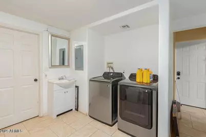 3121 W Greenway Road, Phoenix, AZ 85053 - Photo 29