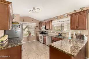 2256 E Soft Wind Dr, Phoenix, AZ 85024 - Photo 11