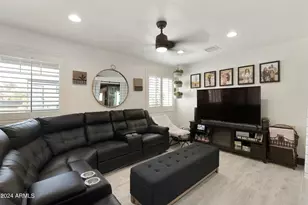 8822 W Deer Valley Rd, Peoria, AZ 85382 - Photo 7