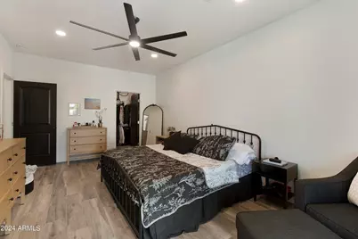 8822 W Deer Valley Road, Peoria, AZ 85382 - Photo 37