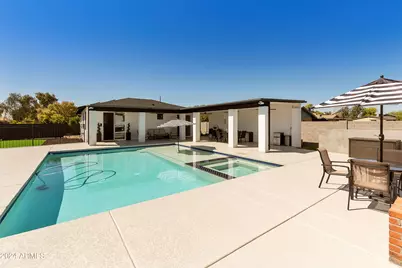 8822 W Deer Valley Road, Peoria, AZ 85382 - Photo 1
