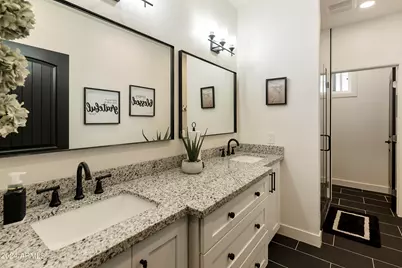 8822 W Deer Valley Road, Peoria, AZ 85382 - Photo 39