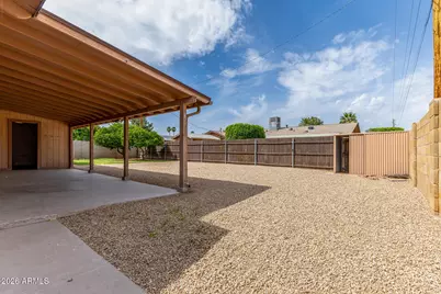 8756 E Bonnie Rose Avenue, Scottsdale, AZ 85250 - Photo 29