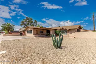 8756 E Bonnie Rose Ave, Scottsdale, AZ 85250 - Photo 1