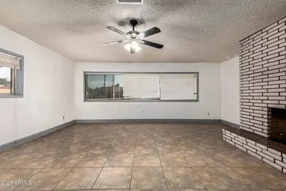 8756 E Bonnie Rose Avenue, Scottsdale, AZ 85250 - Photo 9