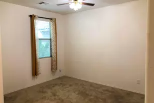 8457 N 61st Ln, Glendale, AZ 85302 - Photo 5