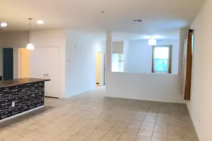 8457 N 61st Ln, Glendale, AZ 85302 - Photo 9