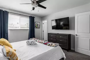 8519 E Rose Ln, Scottsdale, AZ 85250 - Photo 15