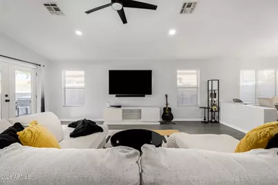 10420 W Reade Avenue, Glendale, AZ 85307 - Photo 9