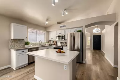 4414 E Desert Wind Drive, Phoenix, AZ 85044 - Photo 11