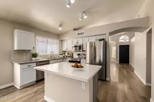 4414 E Desert Wind Dr., Phoenix, AZ 85044 - Photo 11