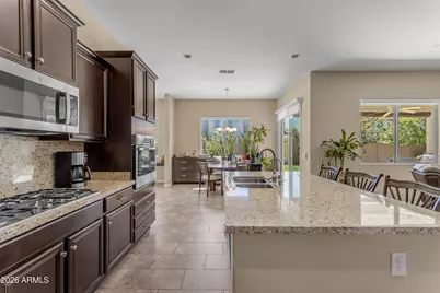 2827 E Muirfield Street, Gilbert, AZ 85298 - Photo 7