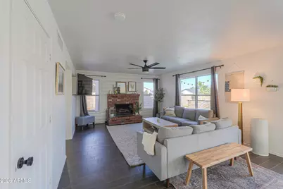 466 W Smoke Tree Road, Gilbert, AZ 85233 - Photo 17