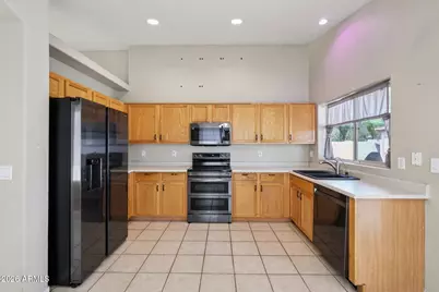 7990 W Solano Drive N, Glendale, AZ 85303 - Photo 13