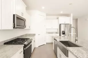 16052 W Honeysuckle Dr, Surprise, AZ 85387 - Photo 7