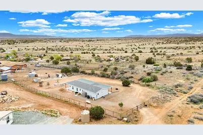 2035 N Cougar Path, Chino Valley, AZ 86323 - Photo 3