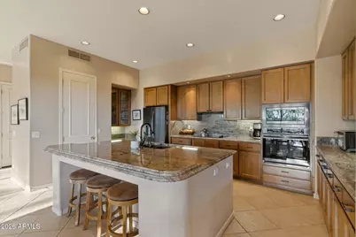 22626 N 54th Way, Phoenix, AZ 85054 - Photo 9