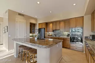 22626 N 54th Way, Phoenix, AZ 85054 - Photo 11