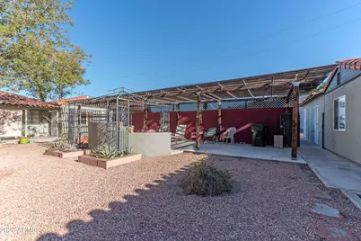602 E San Juan Avenue, Phoenix, AZ 85012 - Photo 17