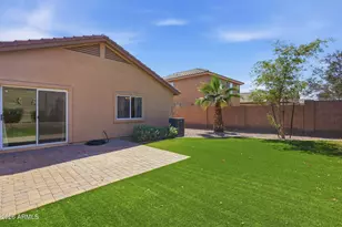 22174 W Desert Bloom St, Buckeye, AZ 85326 - Photo 31