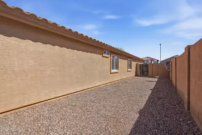 22174 W Desert Bloom Street, Buckeye, AZ 85326 - Photo 35