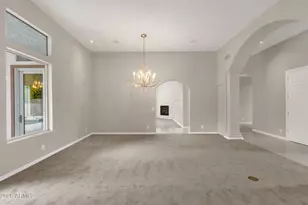 6309 N 4th Dr, Phoenix, AZ 85013 - Photo 9