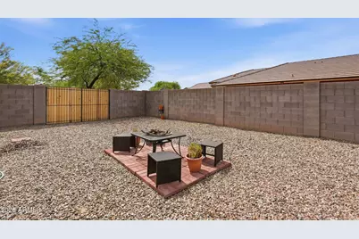 11404 W Carousel Drive, Arizona City, AZ 85123 - Photo 27