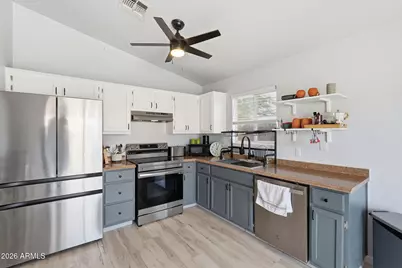 11404 W Carousel Drive, Arizona City, AZ 85123 - Photo 11