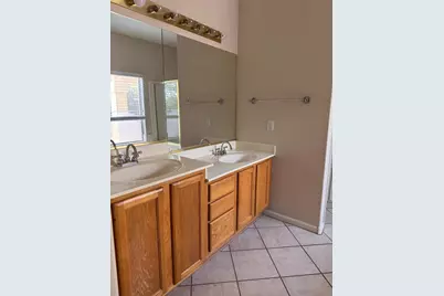 979 E Brentrup Drive, Tempe, AZ 85283 - Photo 5