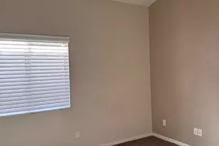 979 E Brentrup Dr, Tempe, AZ 85283 - Photo 13