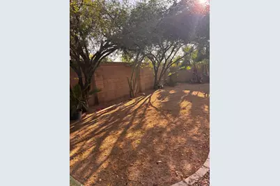 979 E Brentrup Drive, Tempe, AZ 85283 - Photo 11
