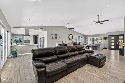 2249 E Mercer Lane, Phoenix, AZ 85028 - Photo 5