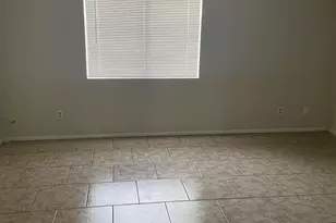 8883 N 48th Dr, Glendale, AZ 85302 - Photo 7