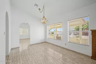 11066 W Runion Dr, Peoria, AZ 85373 - Photo 9