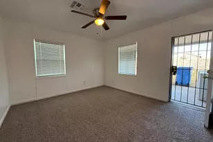 3422 E Taylor St, Phoenix, AZ 85008 - Photo 15