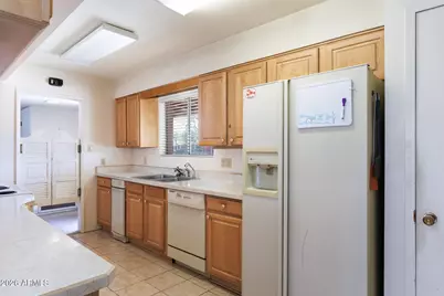 1112 E Laurel Drive, Casa Grande, AZ 85122 - Photo 9