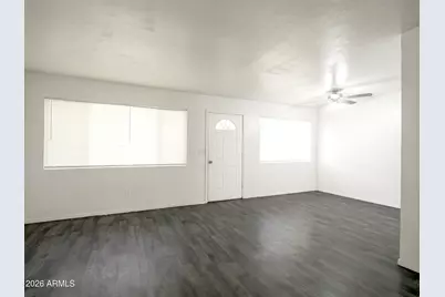 2690 N 43rd Avenue #D, Phoenix, AZ 85009 - Photo 3