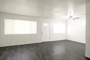 2690 N 43rd Ave, Phoenix, AZ 85009 - Photo 3