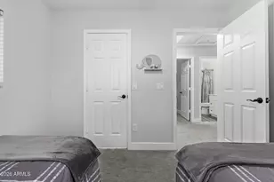 10617 W Daley Ln, Peoria, AZ 85383 - Photo 29