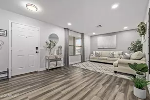 10617 W Daley Ln, Peoria, AZ 85383 - Photo 7