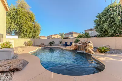 10617 W Daley Lane, Peoria, AZ 85383 - Photo 35