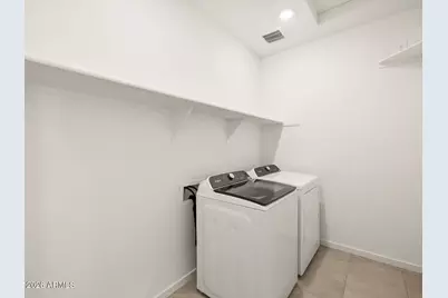 15828 W Cottontail Lane, Surprise, AZ 85387 - Photo 11