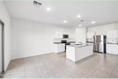 12692 E Wallflower Lane, Florence, AZ 85132 - Photo 11