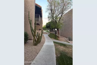 5525 E Thomas Road #A2, Phoenix, AZ 85018 - Photo 11