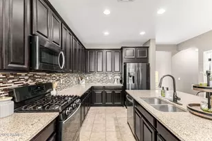 14465 W Wethersfield Rd, Surprise, AZ 85379 - Photo 13