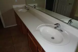 22641 N Gibson Dr, Maricopa, AZ 85139 - Photo 7